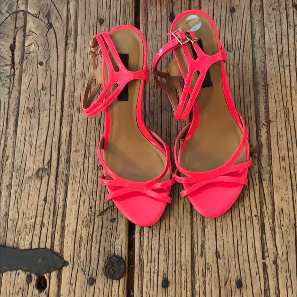 Ann Taylor hot pink strappy sandals